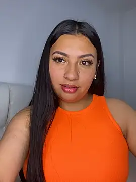 Issa Santana online show from May 8, 9:31 pm