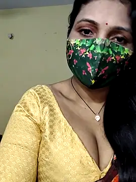 Snapshot of Hotty_Sonali chatting on September 27, 1:10 am Hotty Sonali online show from September 27, 1:10 am