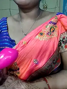 Snapshot of Hotty_Sonali chatting on October 11, 2:59 pm Hotty Sonali online show from October 11, 2:59 pm