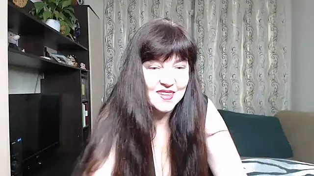 Illusionq online show from November 18, 9:58 am