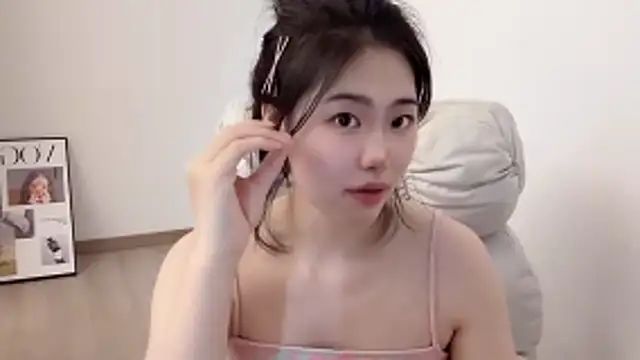 suki-1 online show from February 12, 8:20 am