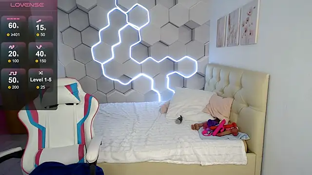 aliicemeow online show from May 16, 2:19 am
