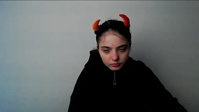 Sun Shine   online show from October 9, 10:24 am