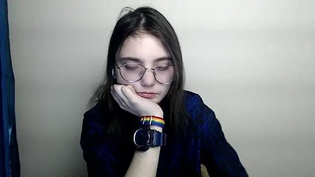 Sun Shine   online show from February 12, 9:21 pm