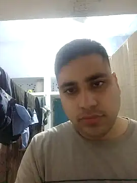 Snapshot of Desirock001 chatting on February 14, 3:53 pm Desirock001 online show from February 14, 3:53 pm