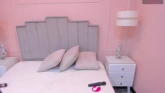 gabriela lux online show from October 4, 12:03 pm