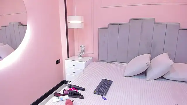 gabriela lux online show from October 16, 1:12 pm