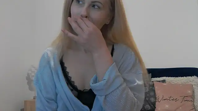 Snapshot of Lika_Soul chatting on March 14, 4:34 pm Lika Soul online show from March 14, 4:34 pm