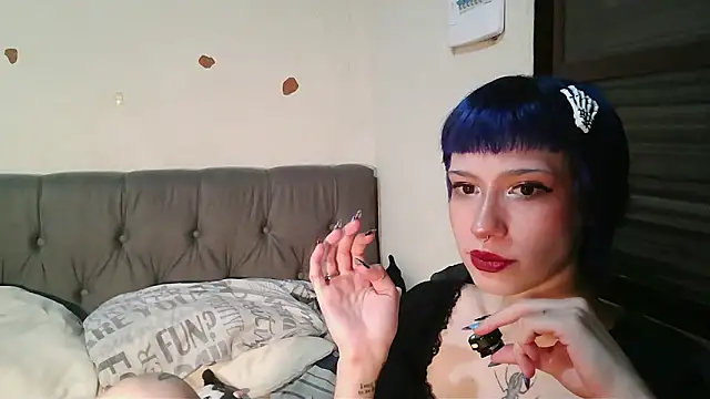 IkyVic online show from February 13, 2:07 am