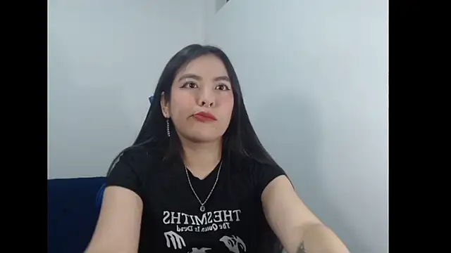 EloiseJun online show from April 2, 4:43 am