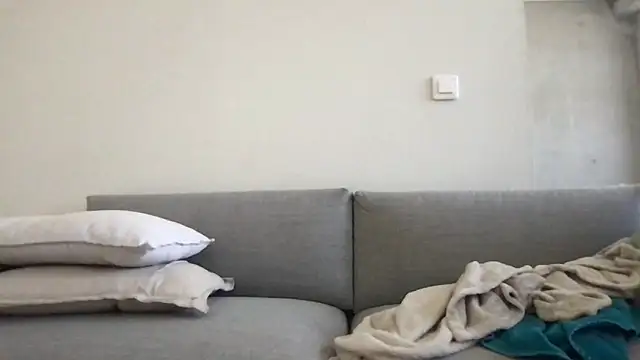 Zaak91190 online show from March 9, 9:35 am