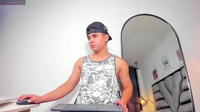 Snapshot of lianfox_ chatting on February 18, 12:34 pm lianfox online show from February 18, 12:34 pm