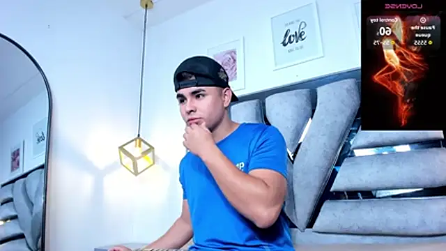 Snapshot of lianfox_ chatting on March 18, 12:30 pm lianfox online show from March 18, 12:30 pm