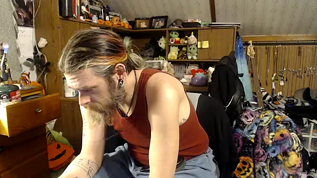 thejuicybacon online show from March 3, 12:33 pm