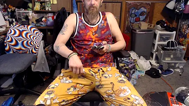 thejuicybacon online show from May 19, 4:13 pm