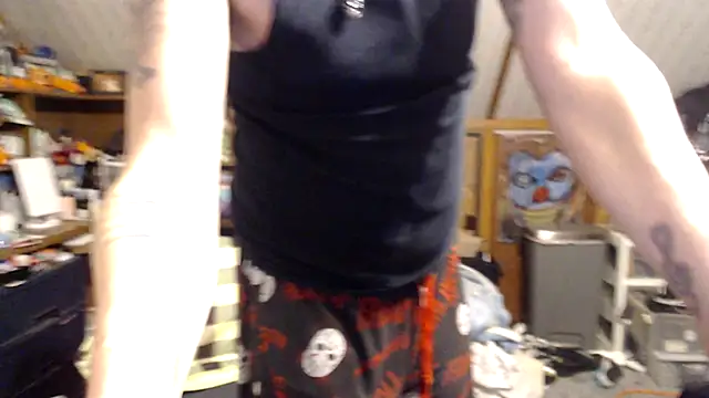 thejuicybacon online show from May 23, 11:36 am