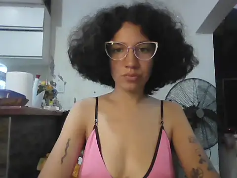 loliporomero online show from October 4, 7:56 pm