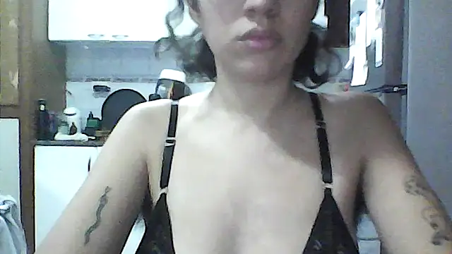 loliporomero online show from April 4, 6:49 pm