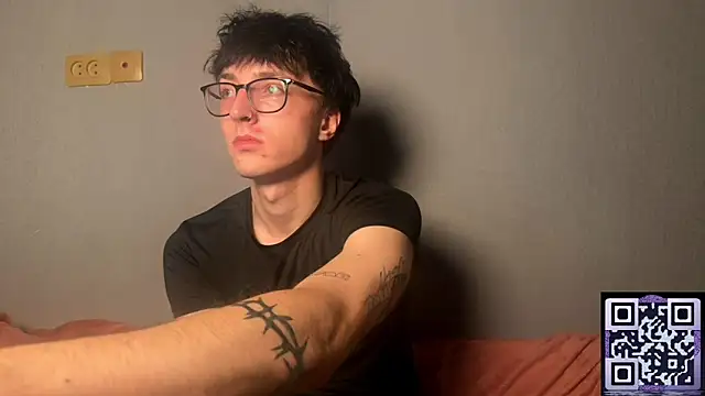 8goat online show from October 21, 11:27 pm