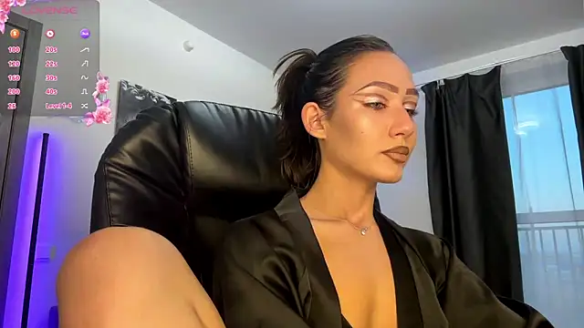 Snapshot of Lisa_Shultz chatting on October 8, 1:09 pm Lisa Shultz online show from October 8, 1:09 pm