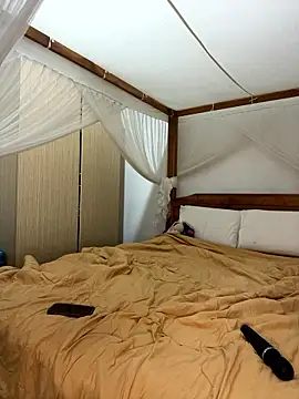 Snapshot of TwiceAsTempting chatting on January 14, 5:18 pm TwiceAsTempting online show from January 14, 5:18 pm