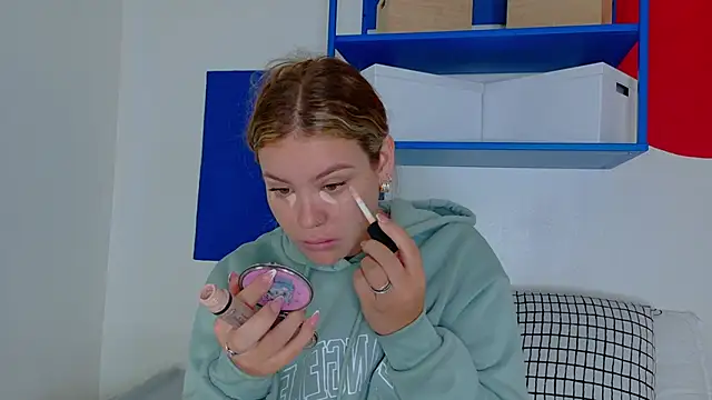 Snapshot of BelaMiller_ chatting on October 10, 12:26 pm BelaMiller online show from October 10, 12:26 pm