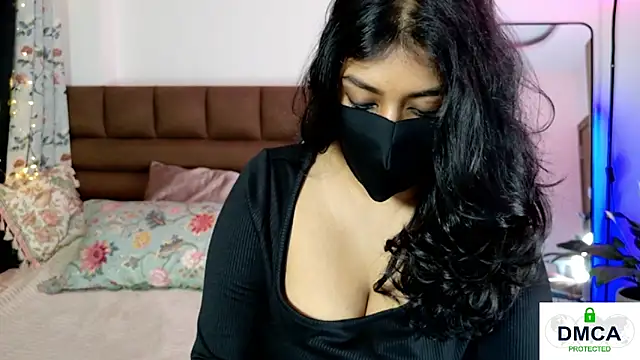 Snapshot of Gulaboo100 chatting on January 31, 7:23 pm Gulaboo100 online show from January 31, 7:23 pm