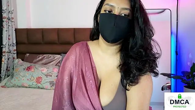 Snapshot of Gulaboo100 chatting on February 2, 5:11 pm Gulaboo100 online show from February 2, 5:11 pm