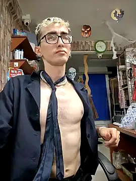 moorejhosua online show from October 12, 9:36 pm