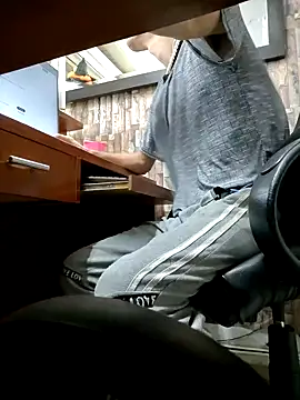 moorejhosua online show from October 30, 8:31 pm