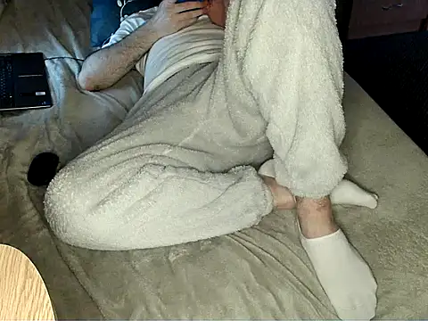 Snapshot of bul_boy chatting on March 28, 6:18 pm bul boy online show from March 28, 6:18 pm