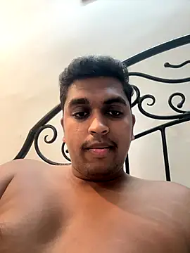 IndianguyinUK online show from November 26, 8:10 pm