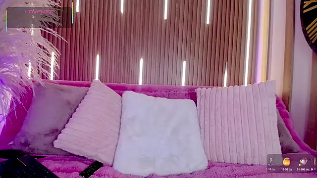 MylaDreams online show from November 12, 3:29 am