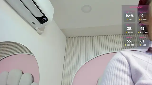 Snapshot of hinata_dolly chatting on October 24, 8:00 am hinata dolly online show from October 24, 8:00 am