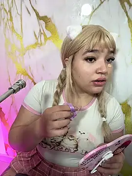 hinata dolly online show from May 10, 11:48 am