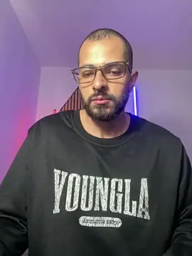 magnumchris online show from March 21, 2:42 pm