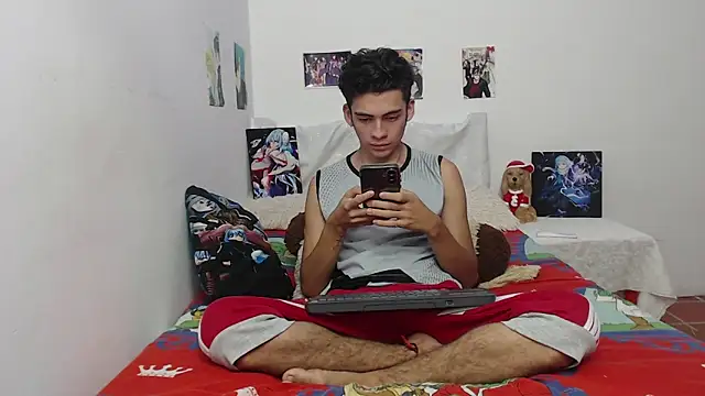 Snapshot of Rimuru17 chatting on January 12, 5:12 am Rimuru17 online show from January 12, 5:12 am