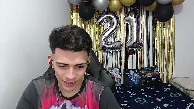 Snapshot of Rimuru17 chatting on February 18, 3:46 am Rimuru17 online show from February 18, 3:46 am