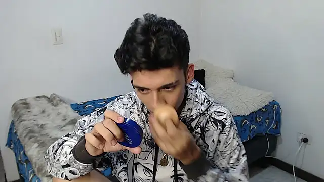 Snapshot of Rimuru17 chatting on March 12, 3:23 am Rimuru17 online show from March 12, 3:23 am