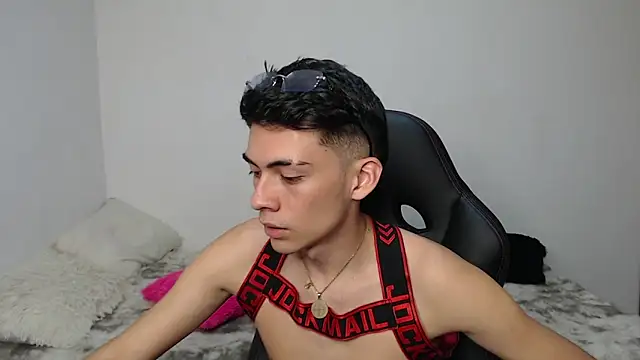 Snapshot of Rimuru17 chatting on March 30, 3:51 am Rimuru17 online show from March 30, 3:51 am