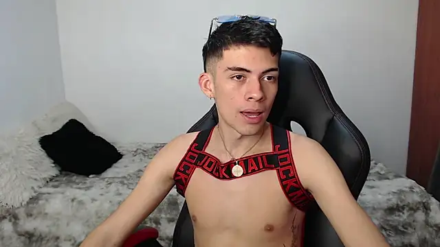 Snapshot of Rimuru17 chatting on March 31, 2:13 am Rimuru17 online show from March 31, 2:13 am