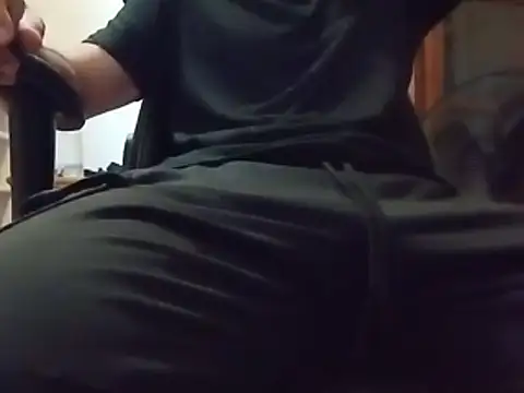 xxyongboyxx online show from May 16, 4:09 am