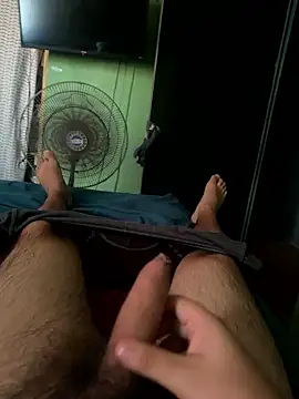 Snapshot of Eduardo_211205 chatting on January 9, 9:27 pm Eduardo 211205 online show from January 9, 9:27 pm