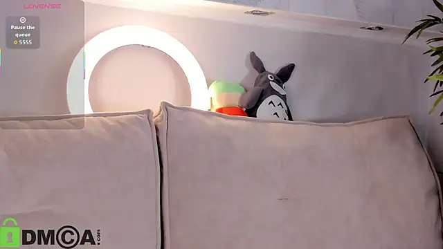 Snapshot of Molly_Platt chatting on March 19, 9:13 am Molly Platt online show from March 19, 9:13 am