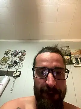 Snapshot of Lilbig_24 chatting on January 18, 7:12 am Lilbig 24 online show from January 18, 7:12 am