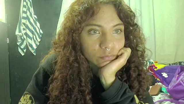 VioletV online show from February 18, 1:01 am