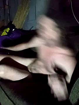 straightozgoesdwn online show from December 18, 8:59 pm