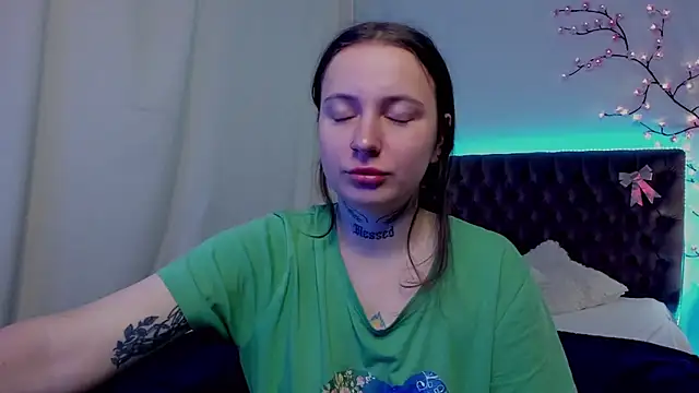 LilaVame online show from September 30, 12:43 pm