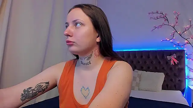 LilaVame online show from October 12, 7:35 pm