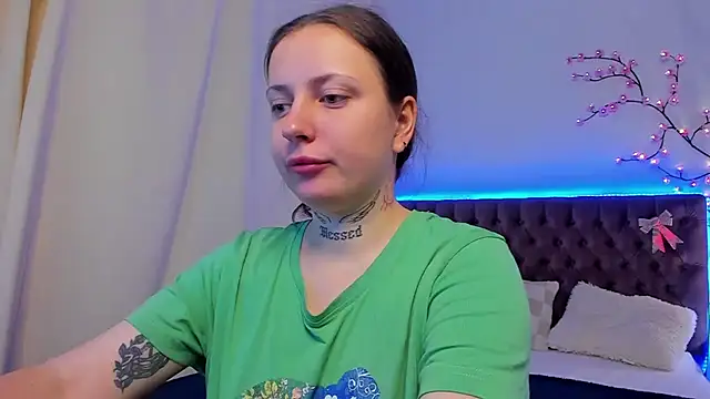 LilaVame online show from October 18, 7:36 pm